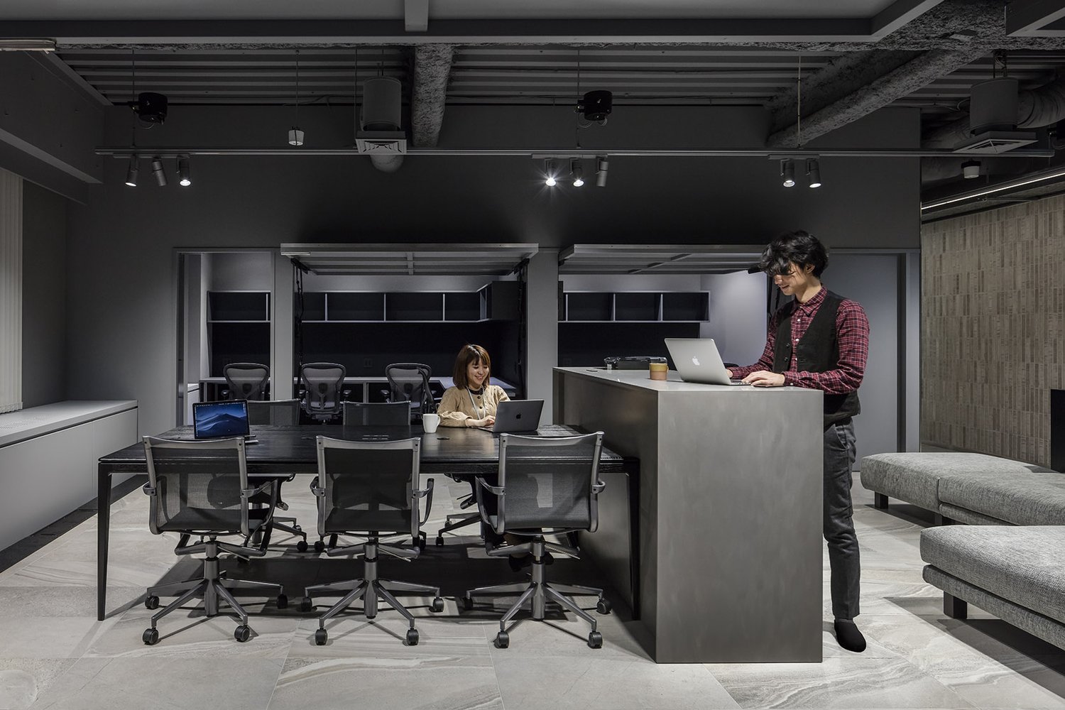 dmz_work_154_s.jpg